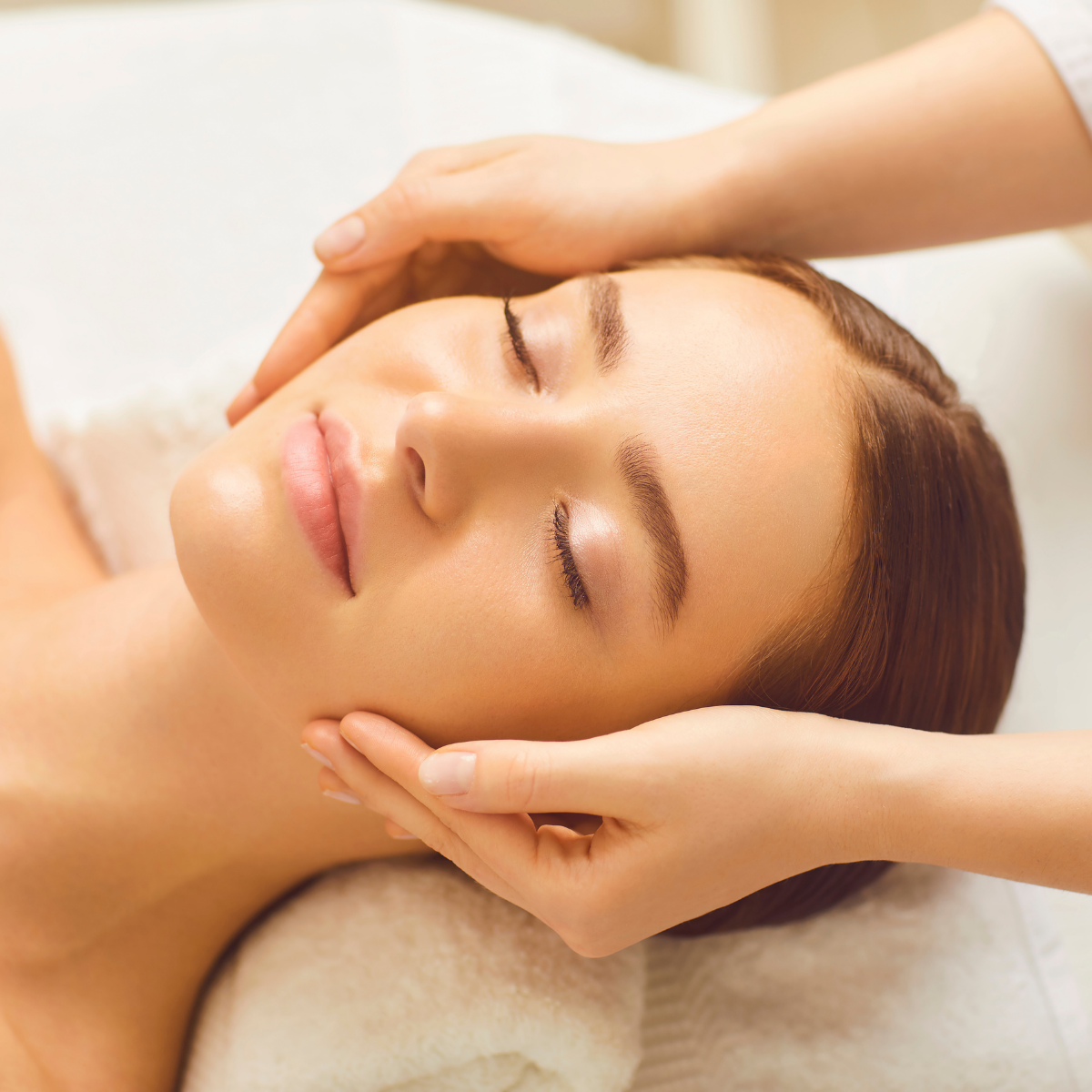 Weekday Facial and Back Massage