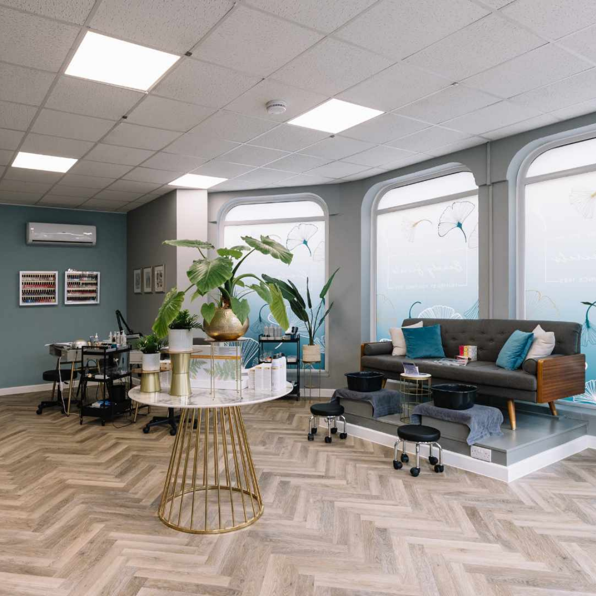 Weekday Facial and Back Massage