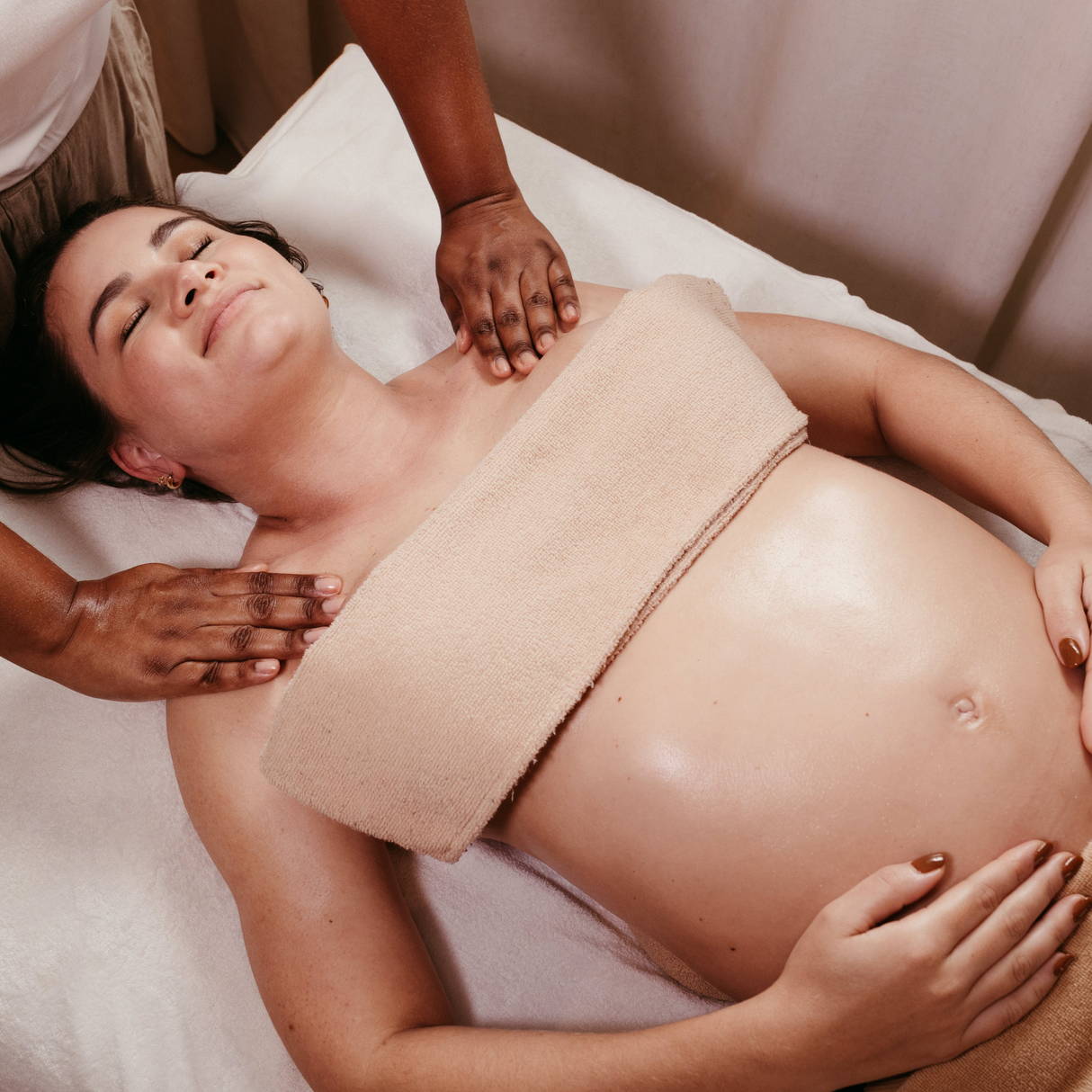 Maternity Moments – Pregnancy Massage