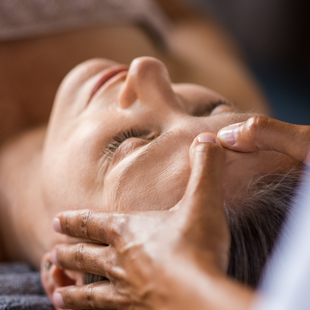 ELEMIS Pro-Collagen Age Defy Facial - 30 min Treatment | PURE Spa & Beauty