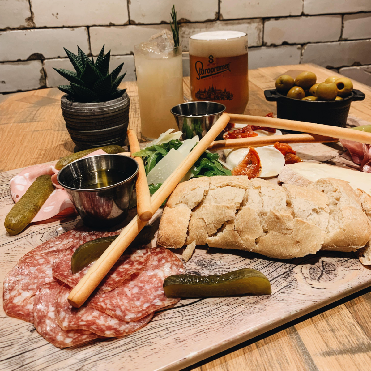 Spa & Sharing Board Package – with Indigo Yard (for Two) | PURE Spa UK