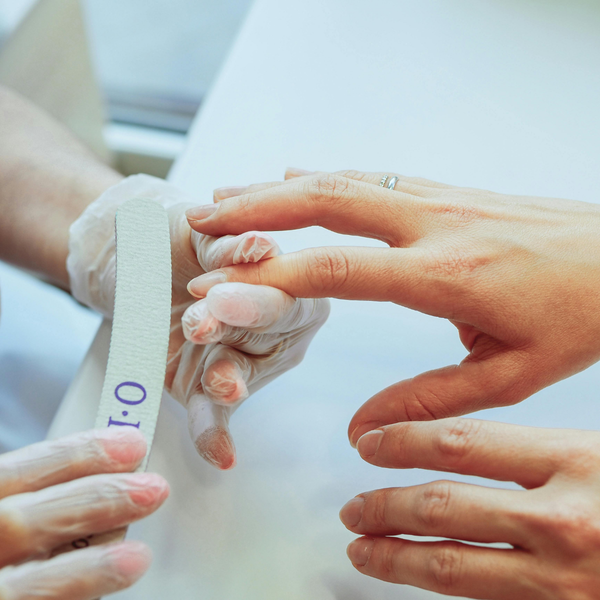 Weekday luxury manicure and pedicure gift — Beauty Secrets